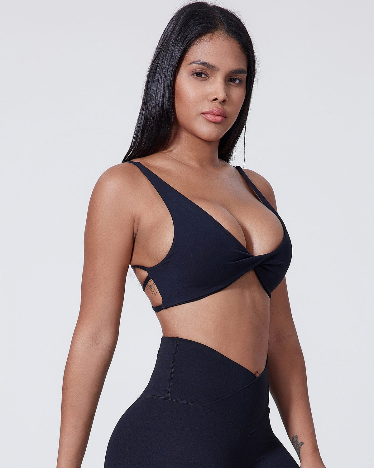 Celestia Sports Bra - Black