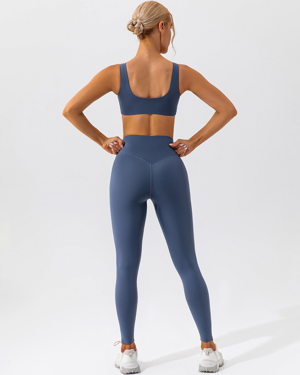 Jessa Sports Bra - Blue